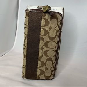 Zipper Coach Wallet Bown/Tan